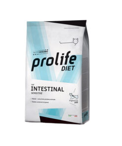 Prolife Vet Cat Intestinal Sensitive è un alimento secco dietetico e bilanciato studiato per il gatto che presenta patologie gastrointestinali.