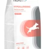 Trovet Plus Hypoallergenic Adult al Salmone Fresco è un alimento secco ipoallergenico per cani adulti con allergie o intolleranze alimentari.