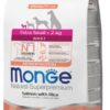 Monge Extra Small Adult Monoprotein Salmone è un alimento secco completo per cani adulti di taglia extra small con peso inferiore a 2 kg.